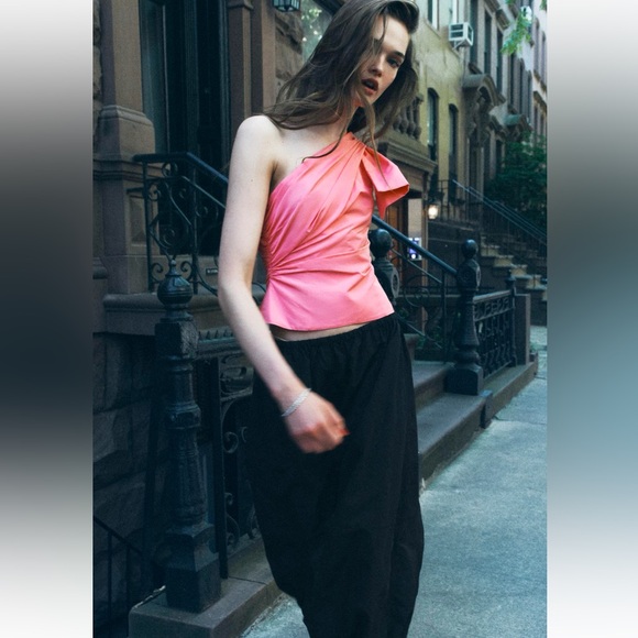 ZARA TAFFETA BOW TOP - Picture 1 of 9